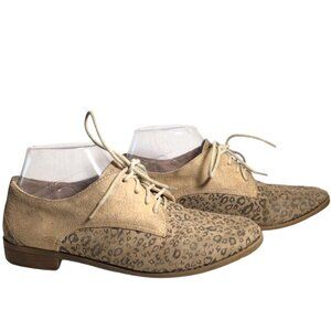 KAYLEEN Leopard Print Suede Oxfords 8 Lace Up Animal Print Neutral Tan Shoes